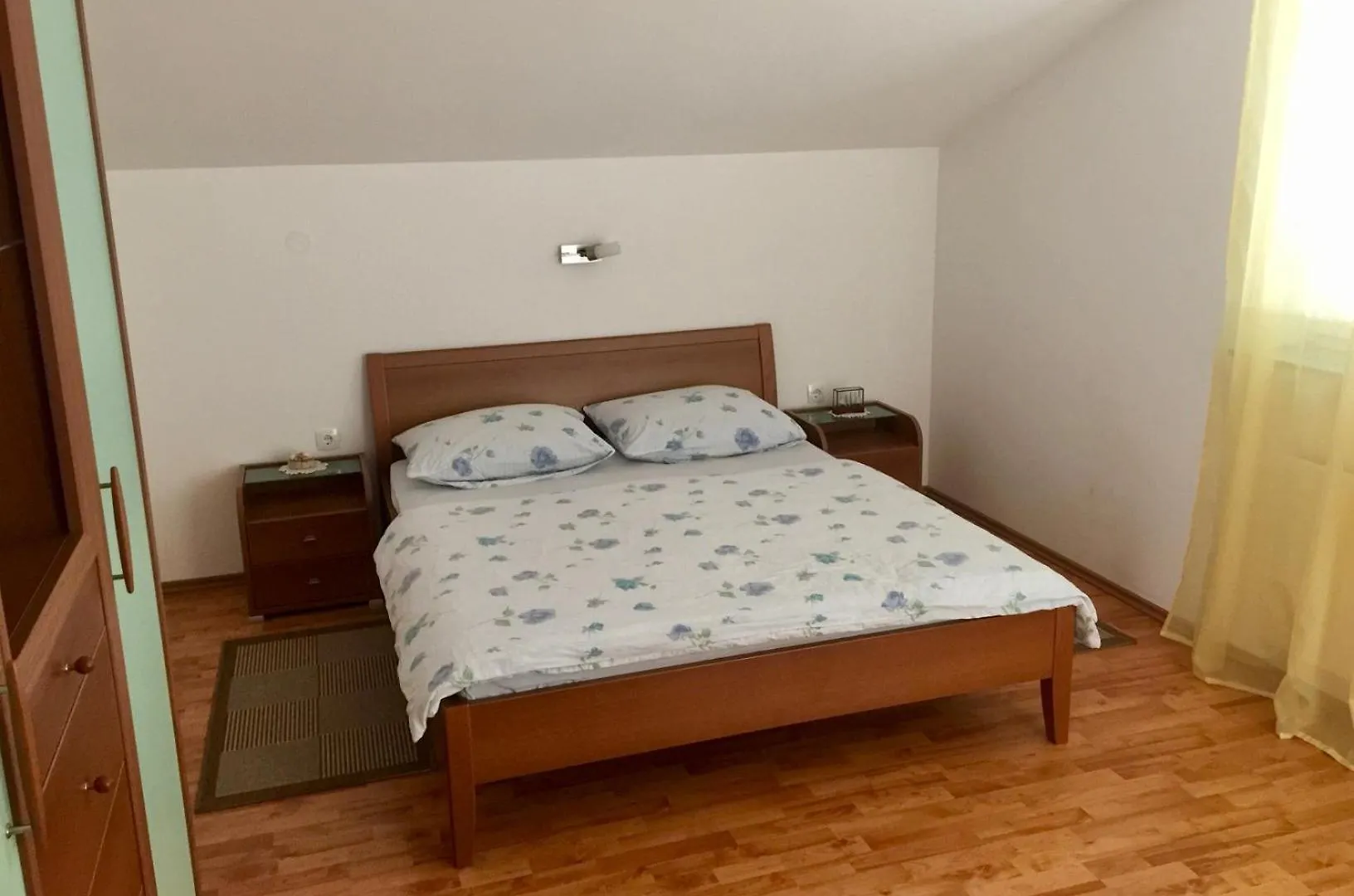 Apartmenthaus Novi*** 노비비노돌스키 0*,