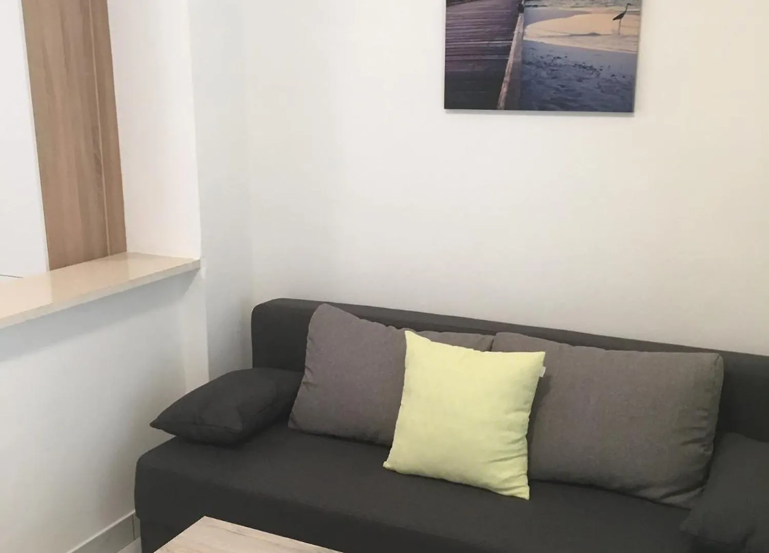 아파트 Apartmenthaus Novi*** 노비비노돌스키