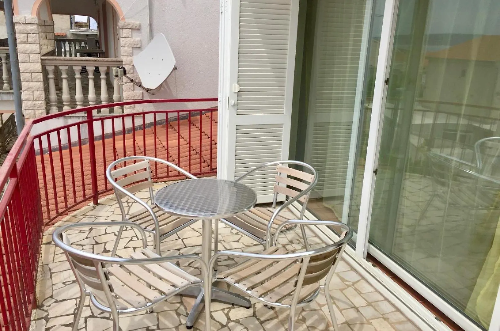 Apartmenthaus Novi*** 노비비노돌스키 아파트