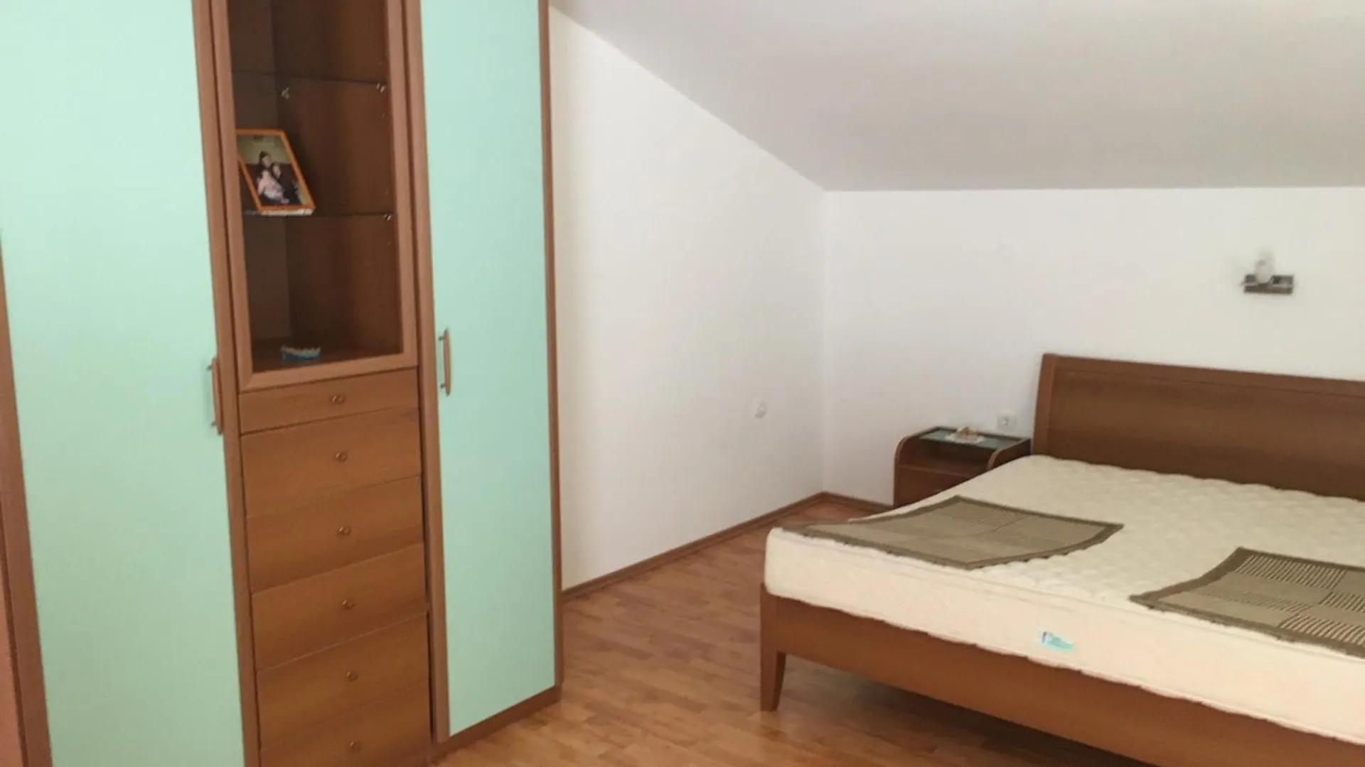 아파트 Apartmenthaus Novi*** 노비비노돌스키